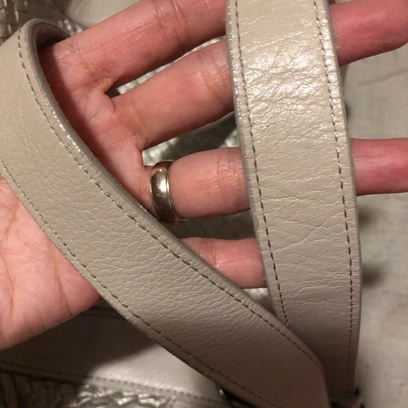 TODAY ONLY: Authentic BURBERRY Blue Label Silver Cream Woven Medium Shoulder Bag - Picture 7 of 14